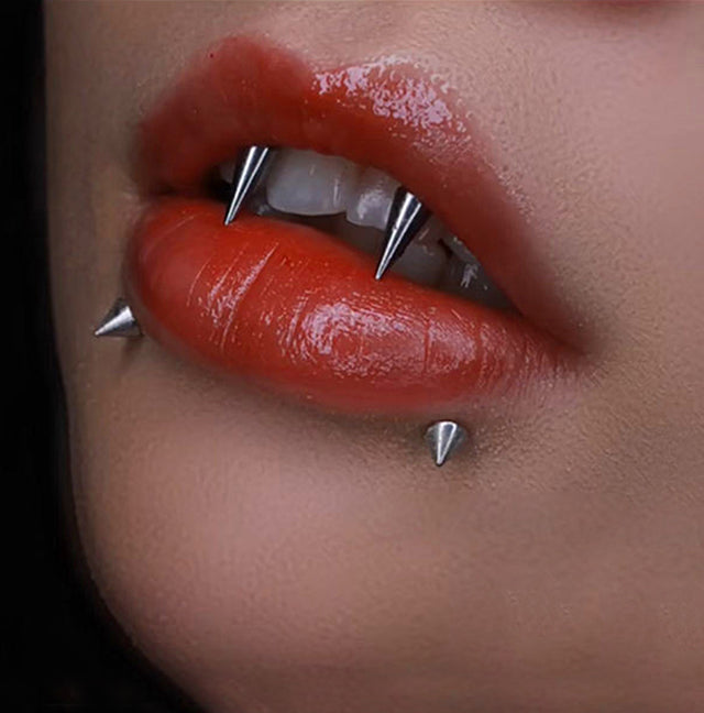 F136 Titanium Externally Treaded Labret With Spike Top