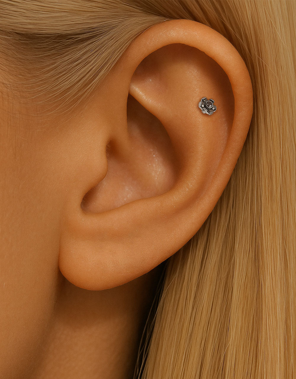 316L Surgical Steel Internally Threaded CZ Flower Labret Stud – Lip & Helix Piercing Jewelry