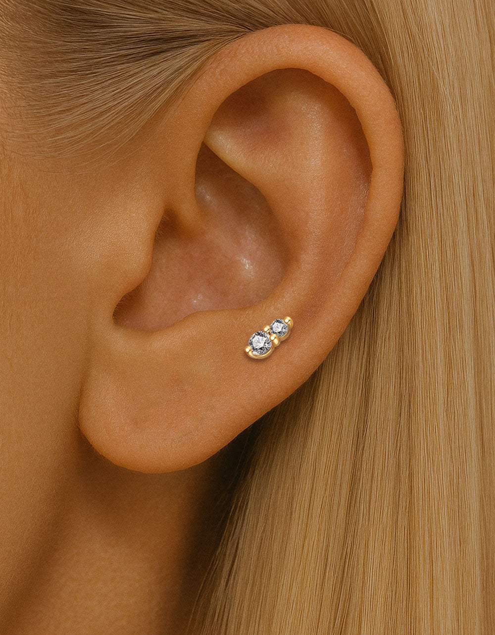 Titanium Labret Stud – Infinity Design with Lab-Grown Diamond, Internally Threaded Flat Back Earring