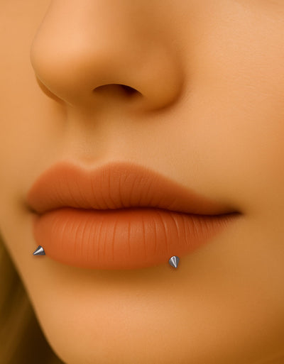 F136 Titanium Externally Treaded Labret With Spike Top