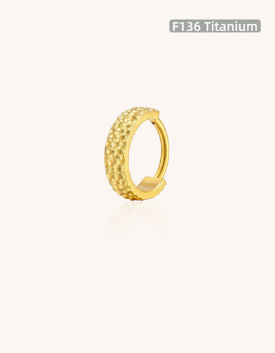 Titanium Hammered Wide Nose Clicker – Hypoallergenic 16G Piercing Jewelry