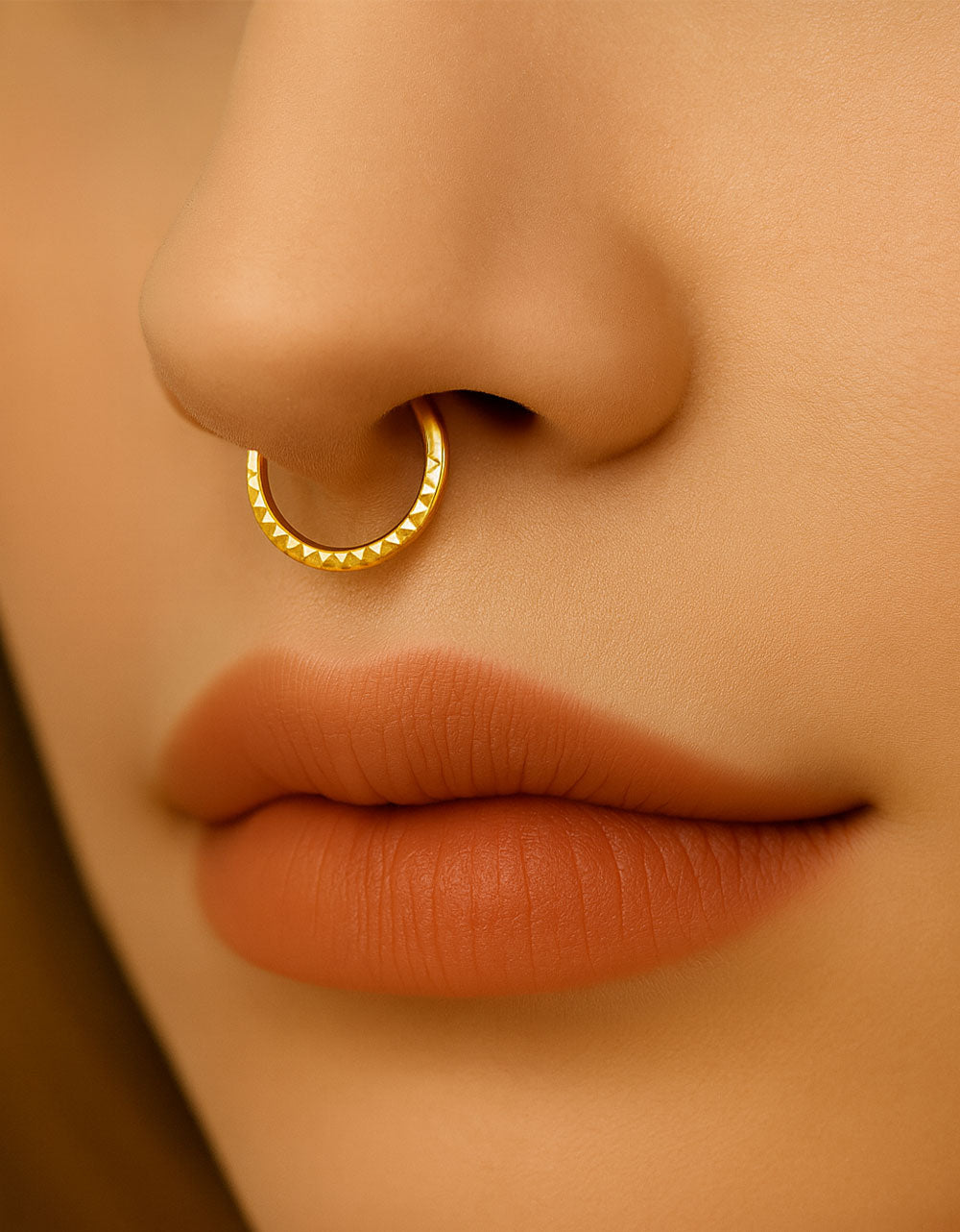 Titanium Pyramid-Cut Carved Ring Hypoallergenic 16G Clicker