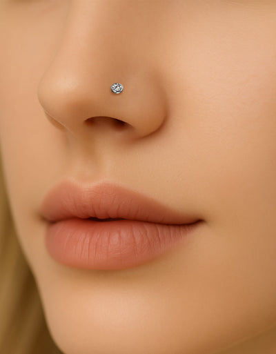 Internally Threaded Titanium Nose Piercing – Bezel Gem Set